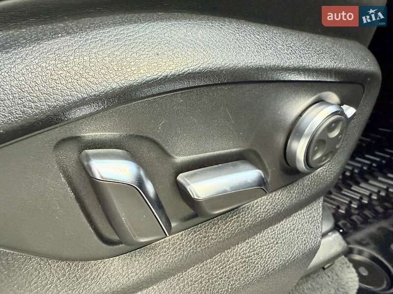 Позашляховик / Кросовер Audi Q7 2017 в Одесі