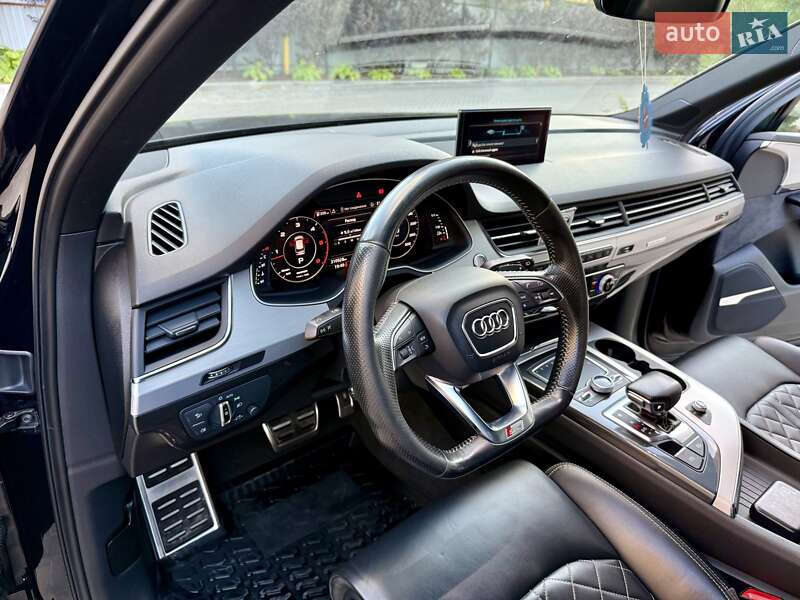 Позашляховик / Кросовер Audi Q7 2017 в Одесі