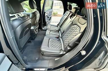 Внедорожник / Кроссовер Audi Q7 2017 в 