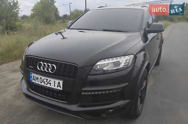 Позашляховик / Кросовер Audi Q7 2010 в Малині