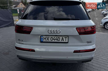 Внедорожник / Кроссовер Audi Q7 2018 в 