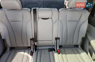 Внедорожник / Кроссовер Audi Q7 2019 в 