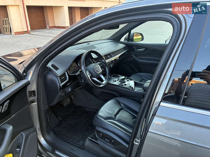 Внедорожник / Кроссовер Audi Q7 2017 в Львове