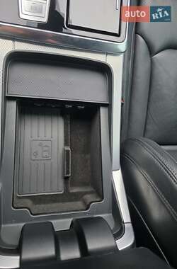 Внедорожник / Кроссовер Audi Q7 2020 в 