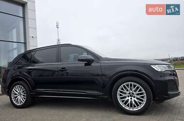Внедорожник / Кроссовер Audi Q7 2020 в 