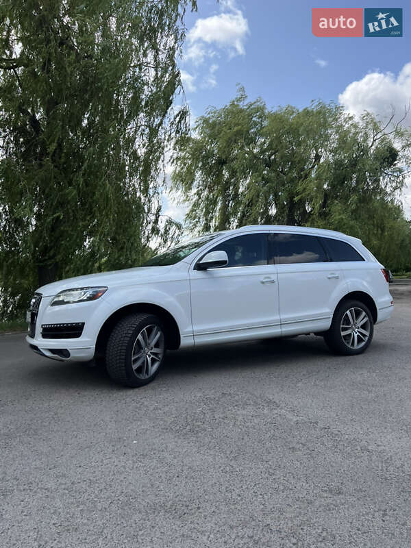 Внедорожник / Кроссовер Audi Q7 2014 в Ровно