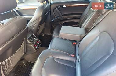 Внедорожник / Кроссовер Audi Q7 2014 в 