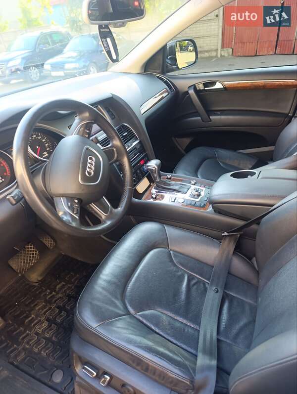Внедорожник / Кроссовер Audi Q7 2014 в Владимире