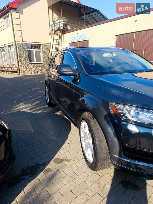 Внедорожник / Кроссовер Audi Q7 2014 в Владимире