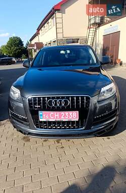 Позашляховик / Кросовер Audi Q7 2014 в Володимирі