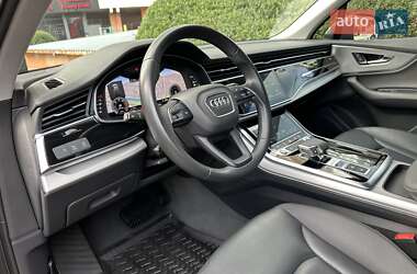 Внедорожник / Кроссовер Audi Q7 2021 в 
