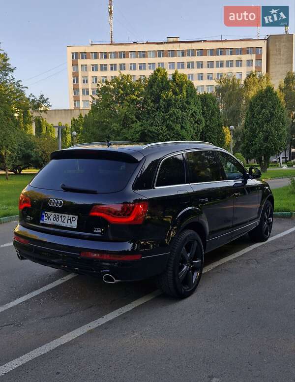 Внедорожник / Кроссовер Audi Q7 2014 в Ровно