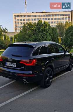 Внедорожник / Кроссовер Audi Q7 2014 в 