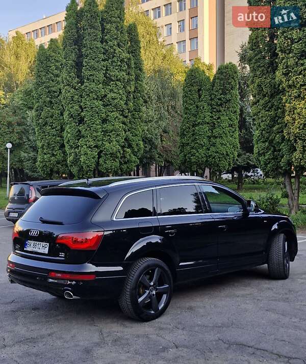 Внедорожник / Кроссовер Audi Q7 2014 в Ровно