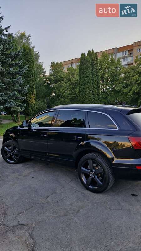 Внедорожник / Кроссовер Audi Q7 2014 в Ровно