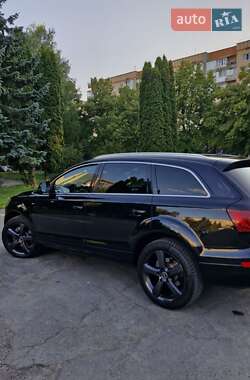 Внедорожник / Кроссовер Audi Q7 2014 в 