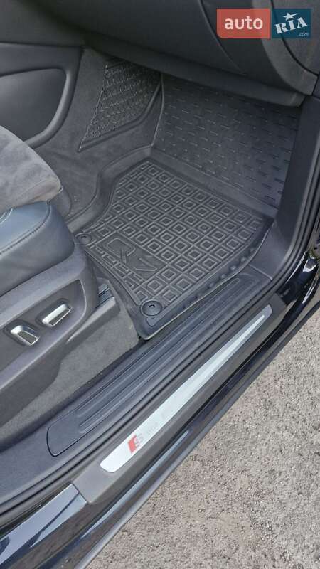 Внедорожник / Кроссовер Audi Q7 2014 в Ровно