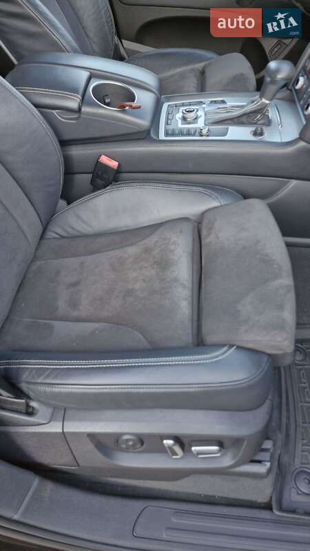 Внедорожник / Кроссовер Audi Q7 2014 в Ровно