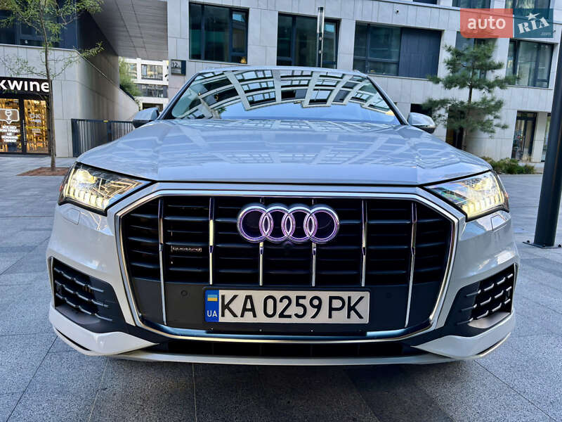 Внедорожник / Кроссовер Audi Q7 2023 в Киеве