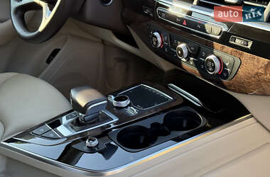 Внедорожник / Кроссовер Audi Q7 2015 в 