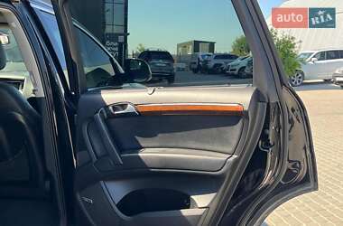 Внедорожник / Кроссовер Audi Q7 2011 в 
