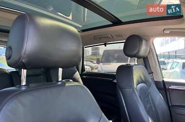 Внедорожник / Кроссовер Audi Q7 2011 в 