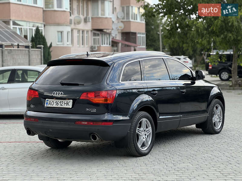 Внедорожник / Кроссовер Audi Q7 2007 в Мукачево