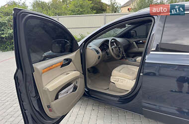 Внедорожник / Кроссовер Audi Q7 2007 в 
