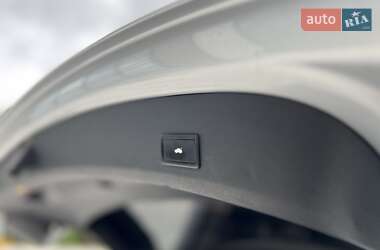 Внедорожник / Кроссовер Audi Q7 2012 в 