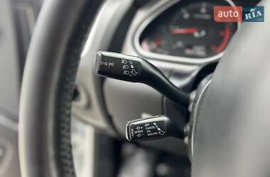 Внедорожник / Кроссовер Audi Q7 2012 в 