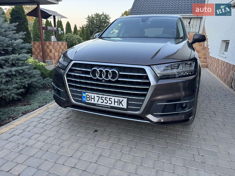 Audi Q7 2017