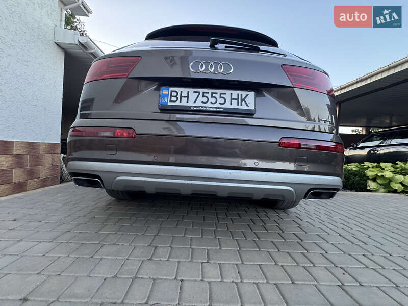 Внедорожник / Кроссовер Audi Q7 2017 в Одессе