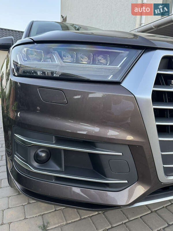 Внедорожник / Кроссовер Audi Q7 2017 в Одессе