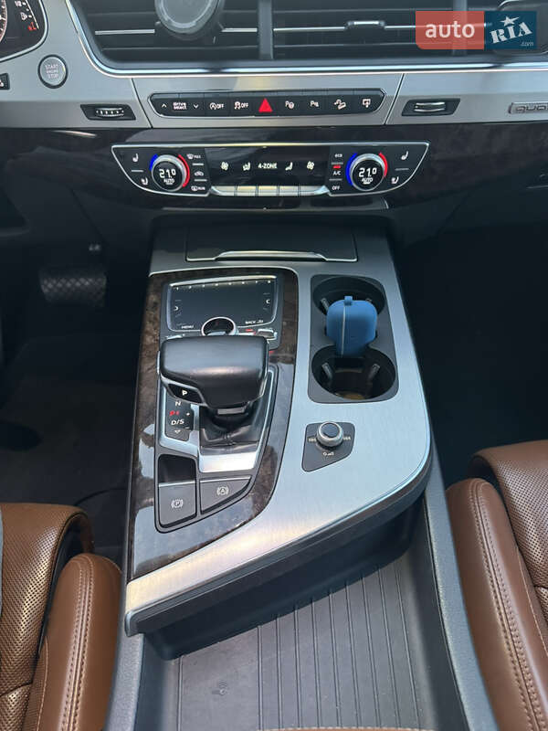 Внедорожник / Кроссовер Audi Q7 2017 в Одессе