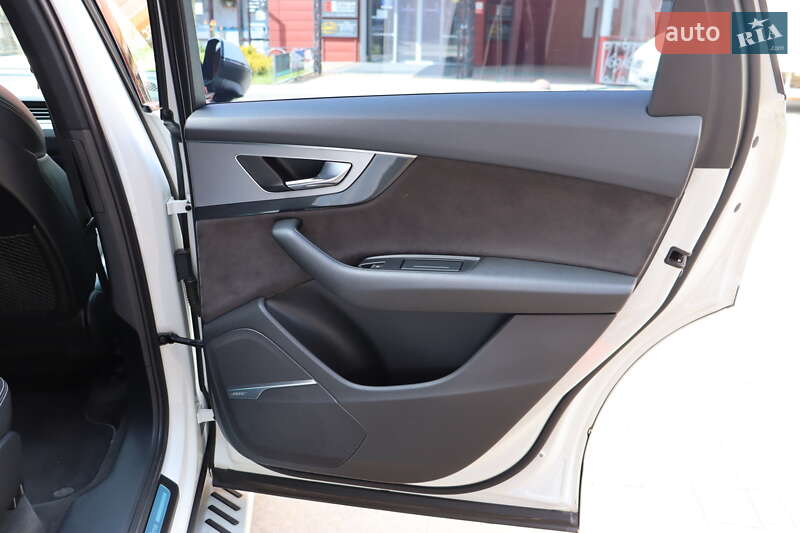 Внедорожник / Кроссовер Audi Q7 2016 в Львове фото 43 Внедорожник / Кроссовер Audi Q7 2016 в Львове