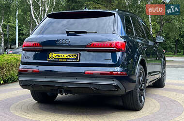 Внедорожник / Кроссовер Audi Q7 2023 в 