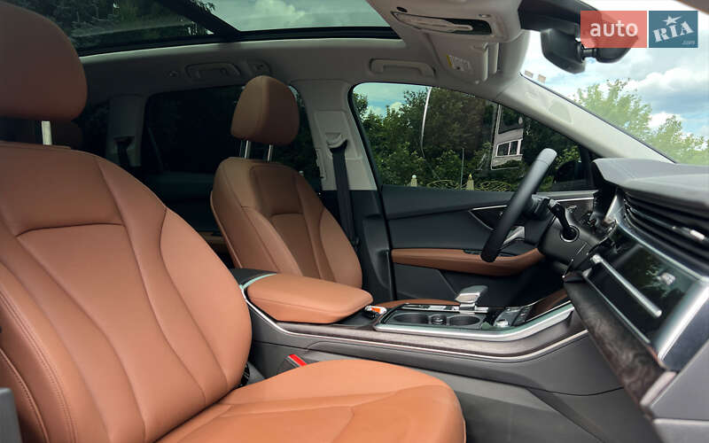 Внедорожник / Кроссовер Audi Q7 2023 в Львове
