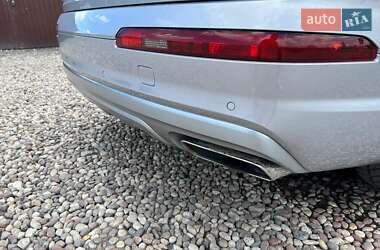 Внедорожник / Кроссовер Audi Q7 2017 в 