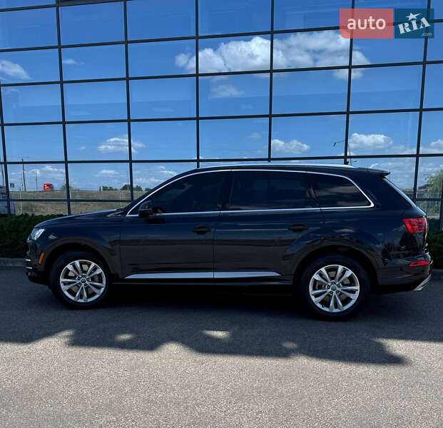 Внедорожник / Кроссовер Audi Q7 2017 в Днепре