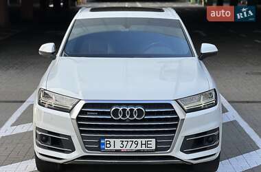 Внедорожник / Кроссовер Audi Q7 2019 в 