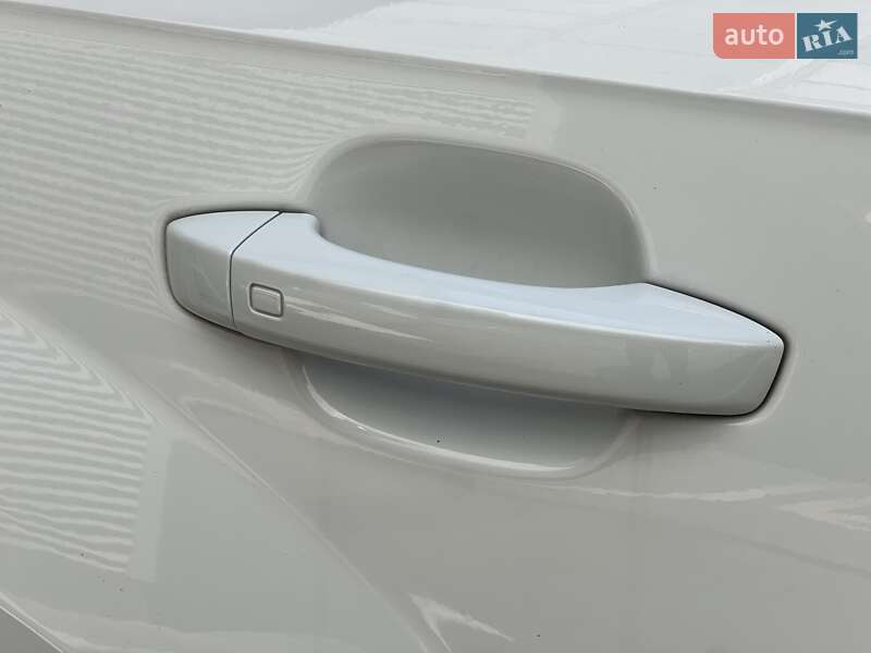 Внедорожник / Кроссовер Audi Q7 2019 в Киеве