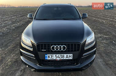Внедорожник / Кроссовер Audi Q7 2015 в 
