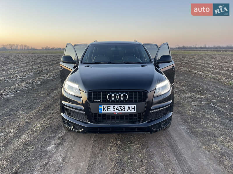 Внедорожник / Кроссовер Audi Q7 2015 в Днепре