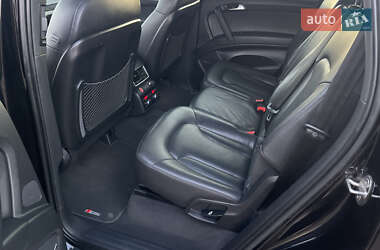 Внедорожник / Кроссовер Audi Q7 2015 в 