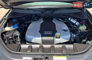 Внедорожник / Кроссовер Audi Q7 2015 в 