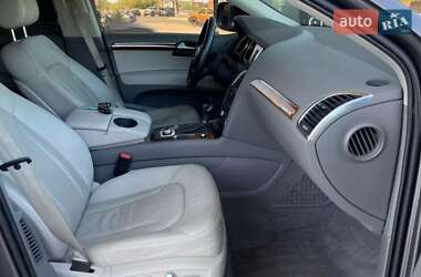 Внедорожник / Кроссовер Audi Q7 2015 в 