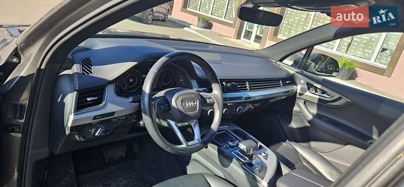 Позашляховик / Кросовер Audi Q7 2019 в Києві