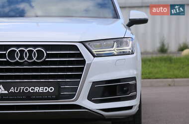 Внедорожник / Кроссовер Audi Q7 2018 в 