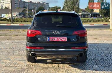 Внедорожник / Кроссовер Audi Q7 2015 в 