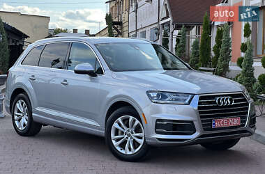 Внедорожник / Кроссовер Audi Q7 2017 в 